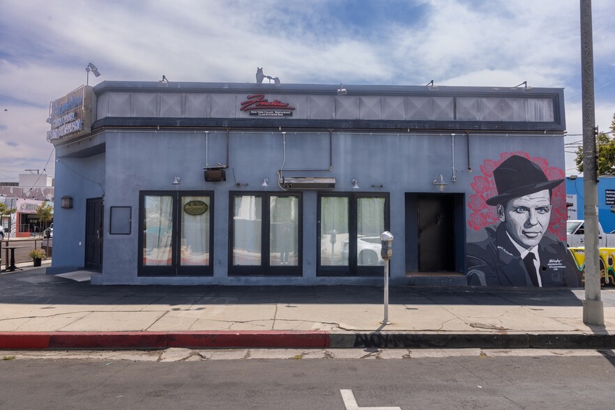 Primary Photo Of 7228 Melrose Ave, Los Angeles Storefront For Lease