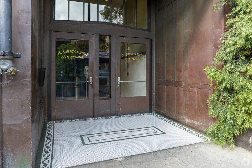 More Photos Of 61-69 N Raymond Ave, Pasadena Office For Lease