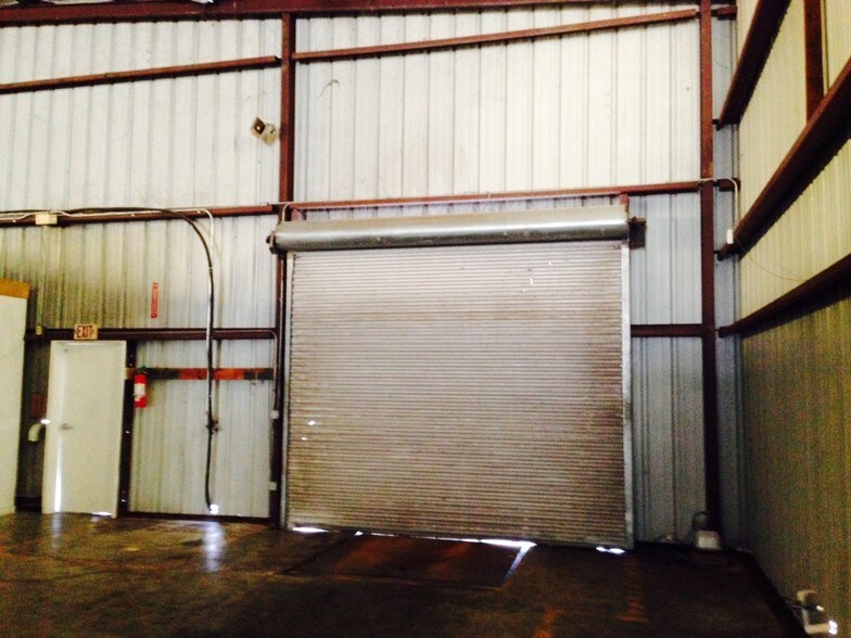 More Photos Of 19146 Highway 190 E, Hammond Warehouse For Lease