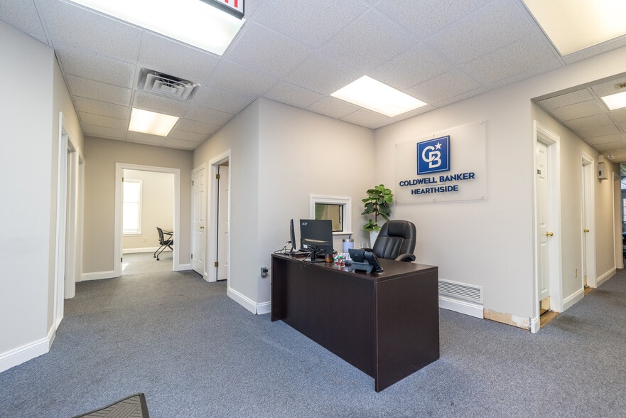 More Photos Of 600 E Main St, Lansdale Office Residential For Sale
