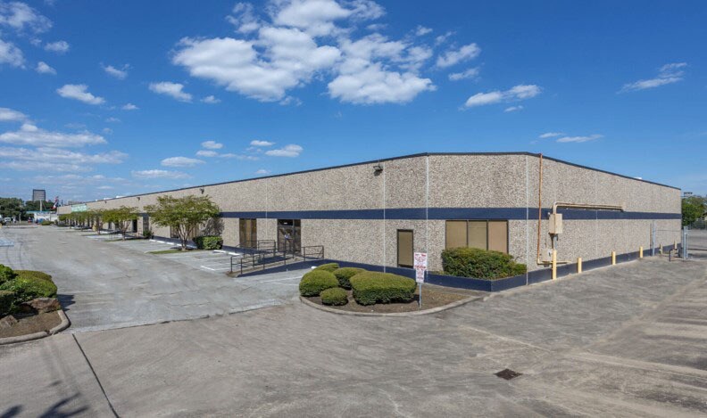 Primary Photo Of 8303-8317 Knight Rd, Houston Warehouse For Lease