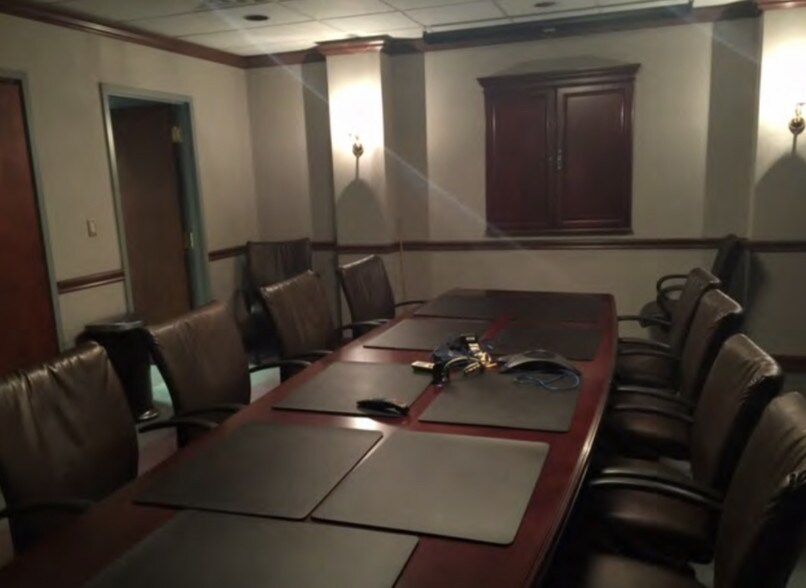 More Photos Of 950 Chester Ave, Delran Medical For Lease