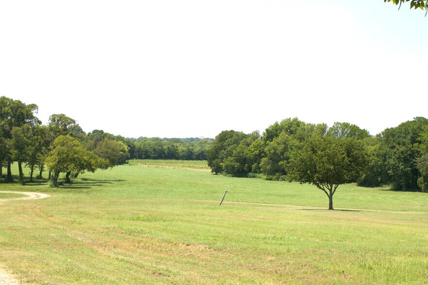 More Photos Of 2300 W Main St, Lancaster Land For Sale
