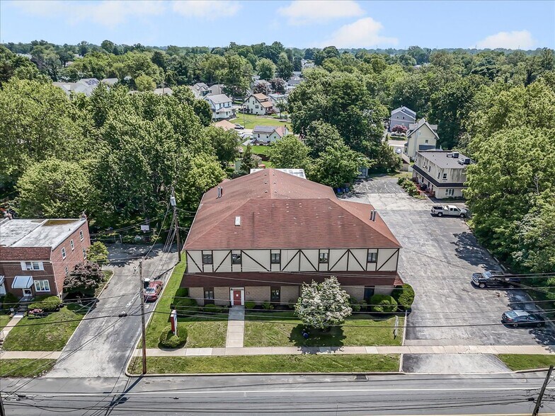 More Photos Of 61 S Morton Ave, Morton Medical For Lease