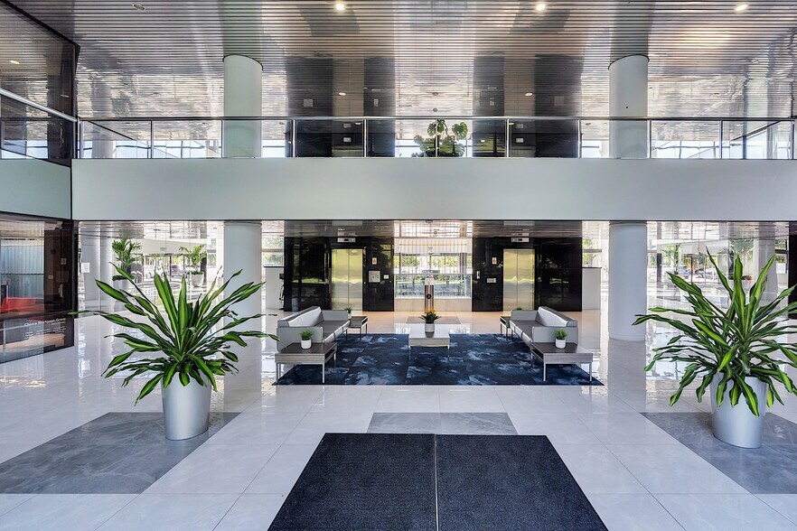 More Photos Of 2424 N Federal Hwy, Boca Raton Office For Lease