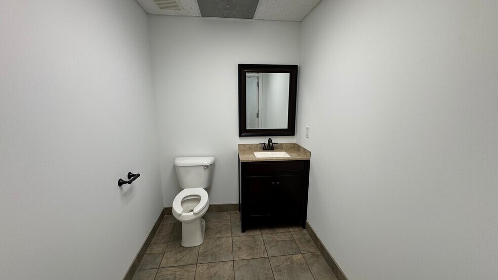 More Photos Of 6065 Parkway North Dr, Cumming Distribution For Sale