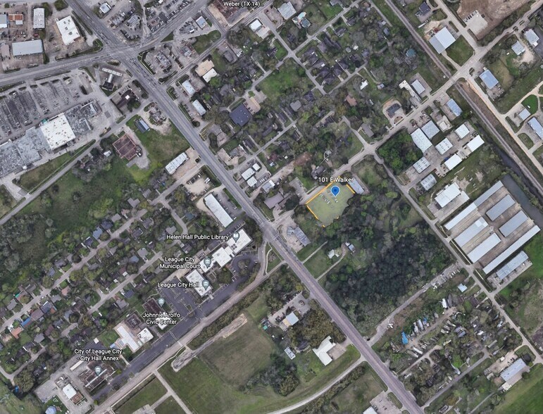 More Photos Of 101 E Walker St, League City Land For Sale
