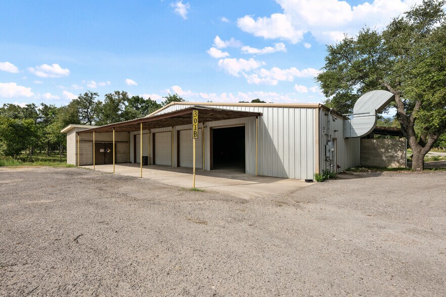 More Photos Of 301-329 Dews Rd, Leander Industrial For Sale