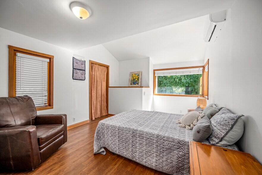 More Photos Of 1885 Central Rd, Hornby Island Land For Sale
