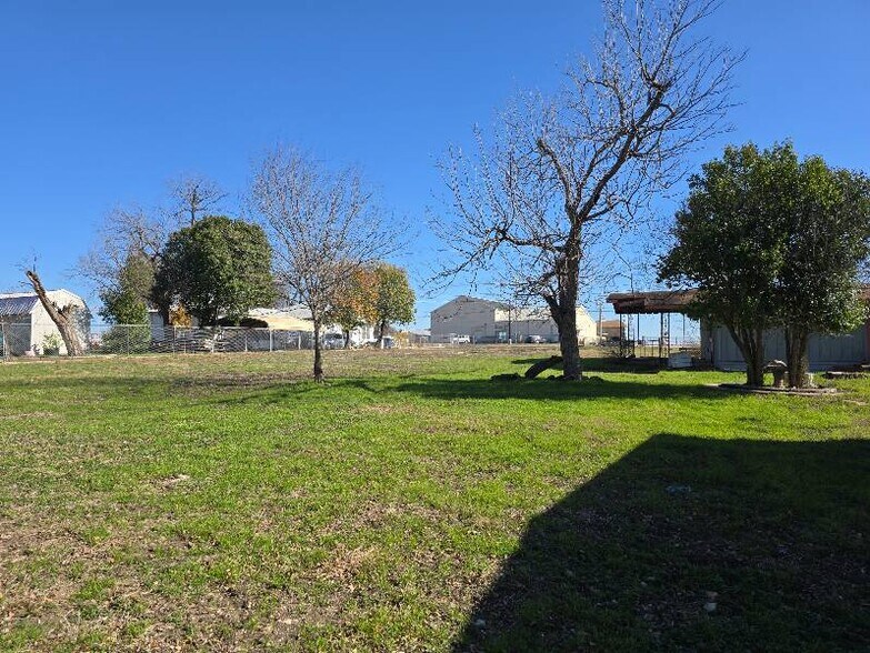 More Photos Of 1688 Business IH 35 Hwy, New Braunfels Land For Sale