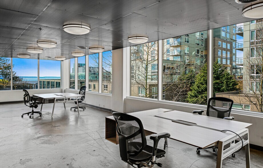 More Photos Of 2727 Western Ave, Seattle Loft Creative Space For Lease