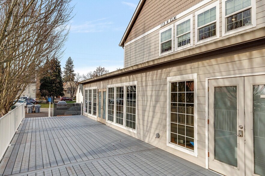 More Photos Of 113 N Elm St, Canby Restaurant For Lease