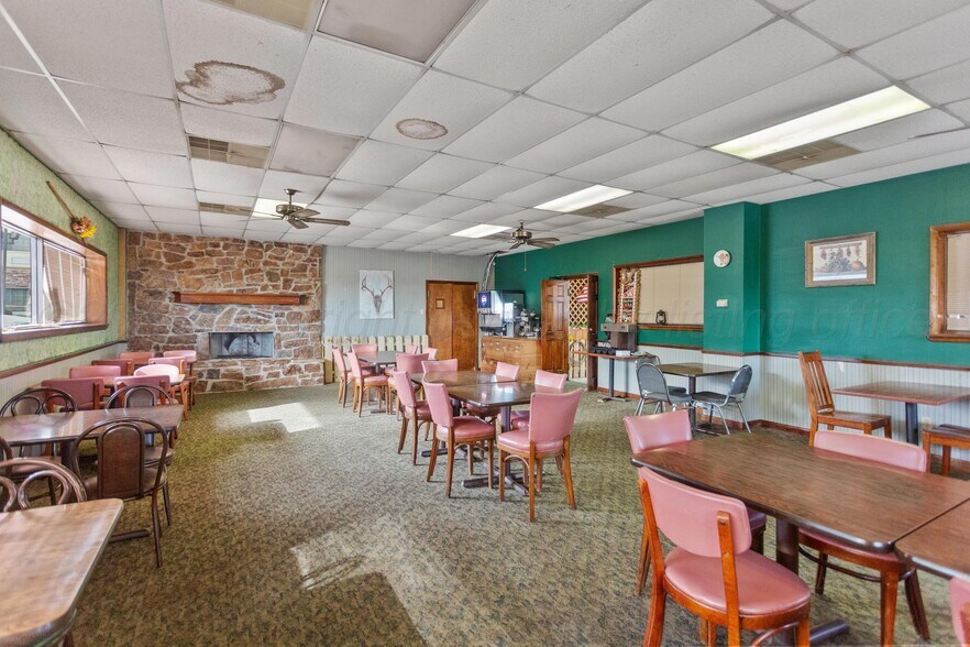 More Photos Of 103 Interstate 40, Shamrock Restaurant For Sale