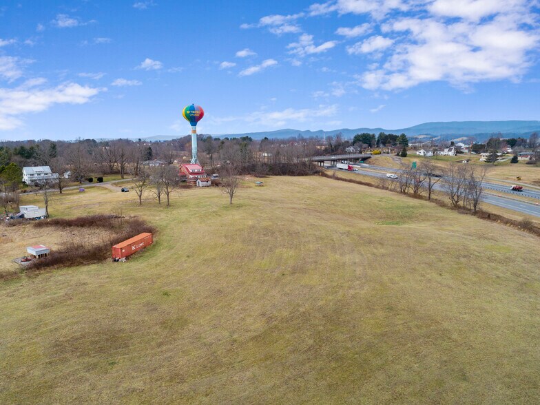 More Photos Of Cove Road, Wytheville Land For Sale