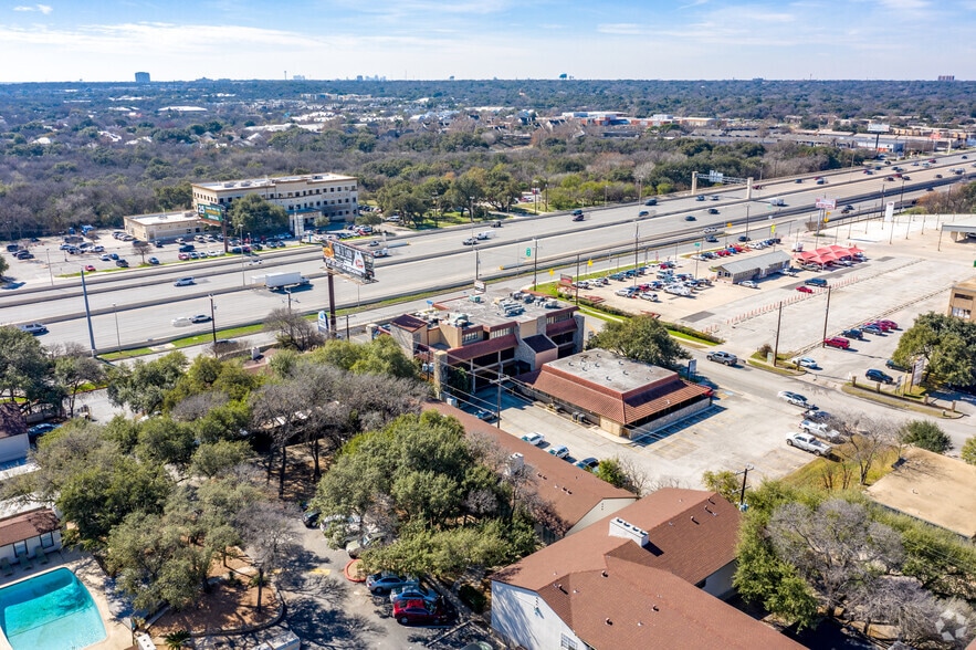 More Photos Of 8500 N Village Dr, San Antonio Medical For Lease