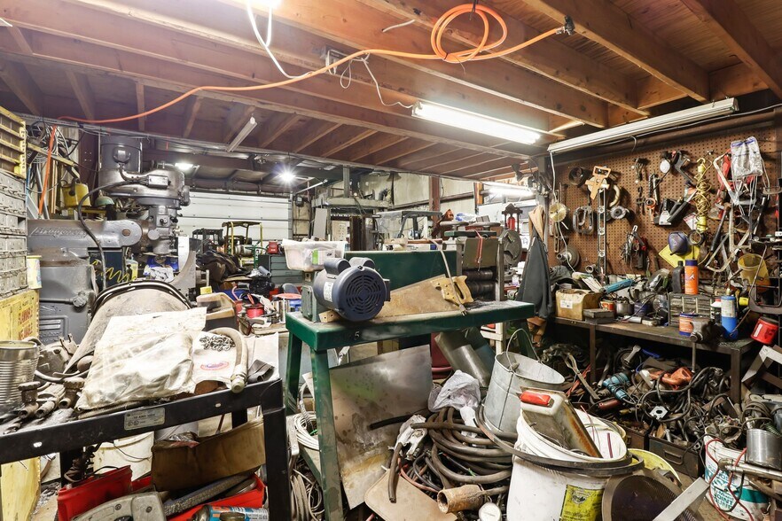 More Photos Of 85 Skillen St, Buffalo Auto Salvage Facility For Sale