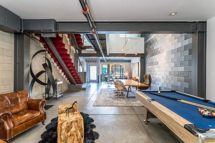 More Photos Of 1212 Abbot Kinney Blvd, Venice Loft Creative Space For Sale