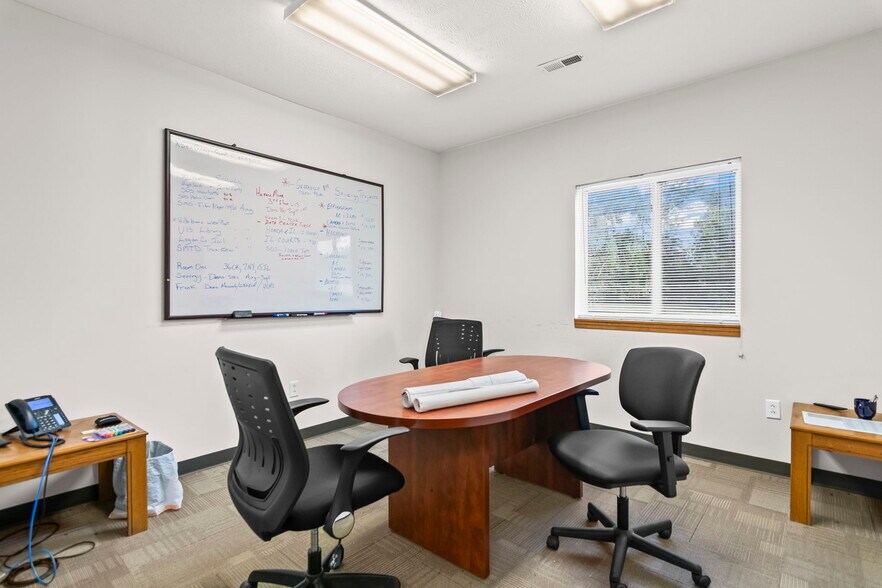 More Photos Of 3901 Pintail Dr, Springfield Office For Sale
