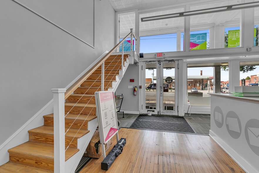 More Photos Of 408-410 Martin Luther King Jr Blvd, Savannah Storefront Retail Residential For Sale