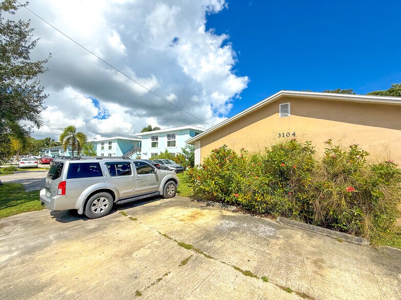 More Photos Of 3202-3210 Louisiana Ave, Fort Pierce Apartments For Sale