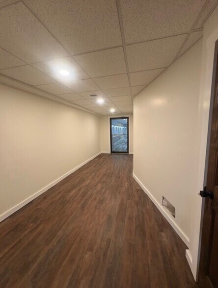 More Photos Of 330-336 E Main St, Twin Lakes General Retail For Lease