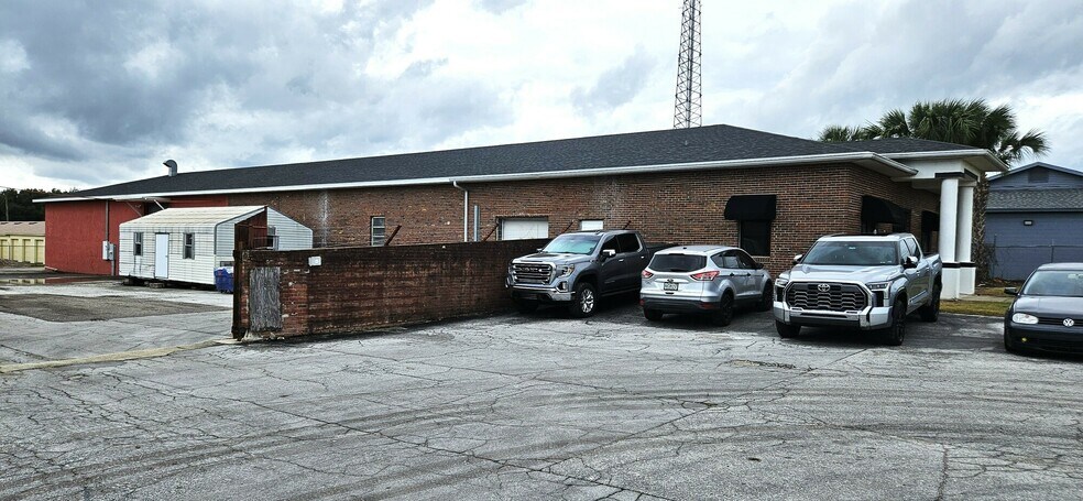 More Photos Of 3250 Dundee Rd, Winter Haven Office For Sale