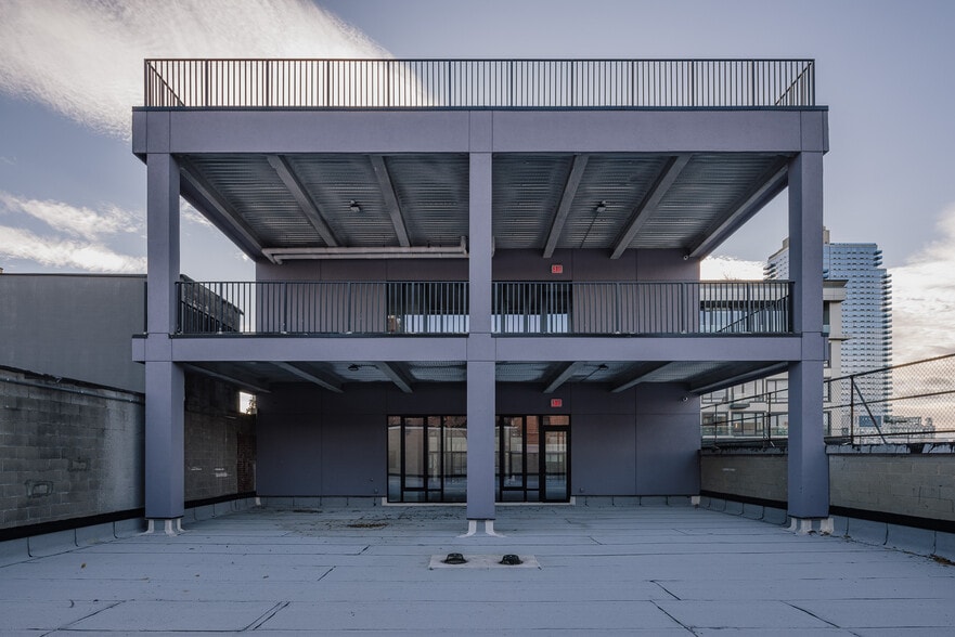 More Photos Of 57 N 9th St, Brooklyn Storefront For Sale