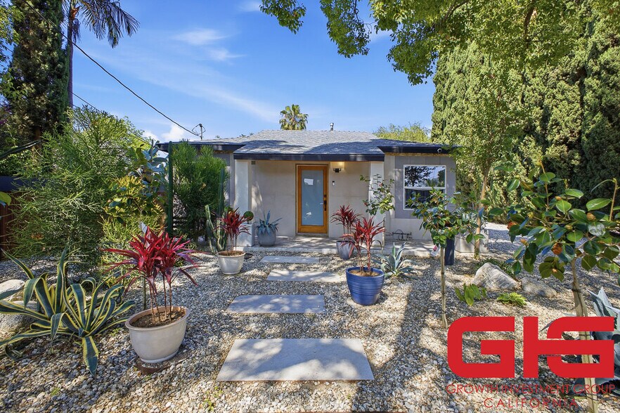 Primary Photo Of 261 N Oak Ave, Pasadena Multifamily For Sale