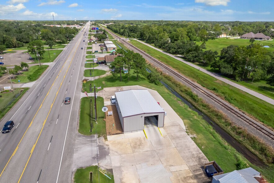 More Photos Of 13111 Highway 6, Santa Fe Freestanding For Sale