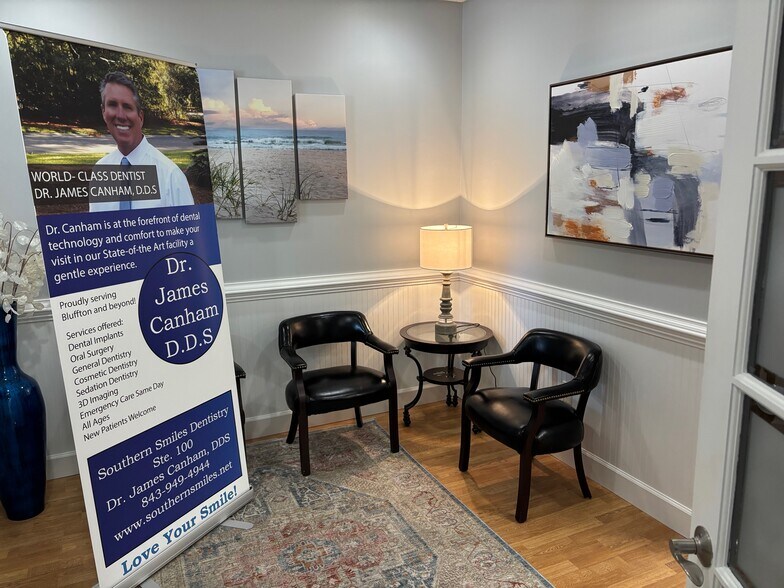 More Photos Of 10 Plantation Park Dr, Bluffton Office For Sale