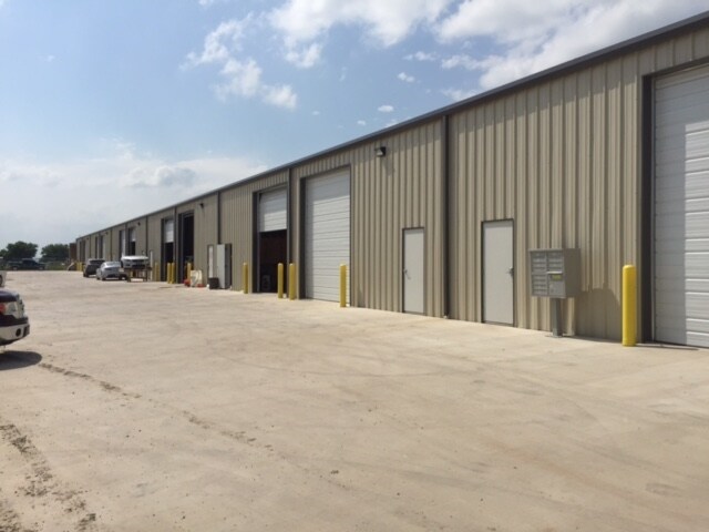 More Photos Of 616 County Road 4841, Haslet Warehouse For Lease
