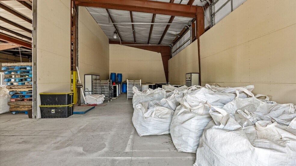 More Photos Of 1760 Gunnison Ave, Delta Warehouse For Sale