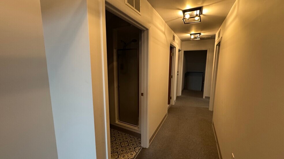 More Photos Of 1850 Friedensville Rd, Bethlehem Office For Lease