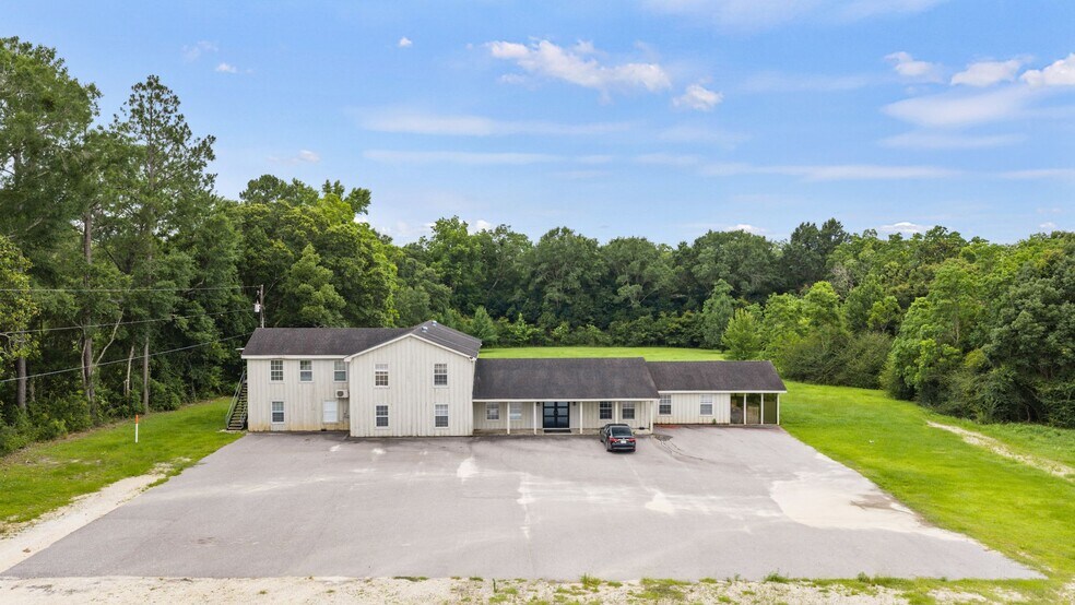 More Photos Of 7555 Half Mile Rd, Irvington Service For Sale