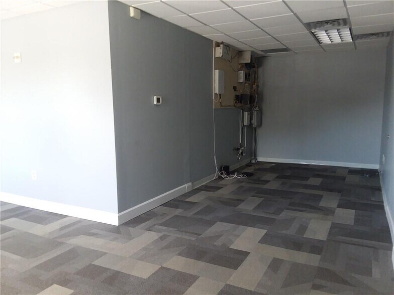 More Photos Of 2109 E Palm Ave, Tampa Loft Creative Space For Lease