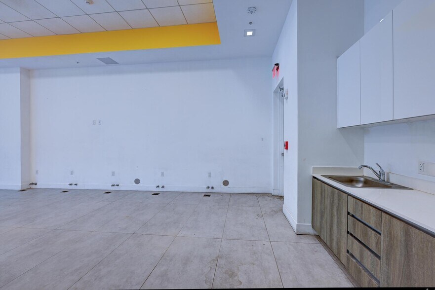 More Photos Of 301 Altara Ave, Coral Gables Apartments For Sale