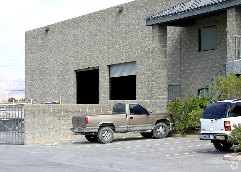 More Photos Of 9165 S Jones Blvd, Las Vegas Warehouse For Lease