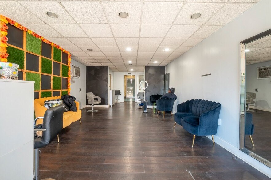 More Photos Of , Baltimore General Retail For Sale