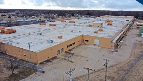 More Photos Of 2000 E 19th Ave, Winfield Manufacturing For Lease