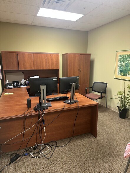 More Photos Of 2255 Sarasota Center Blvd, Sarasota Industrial For Sale