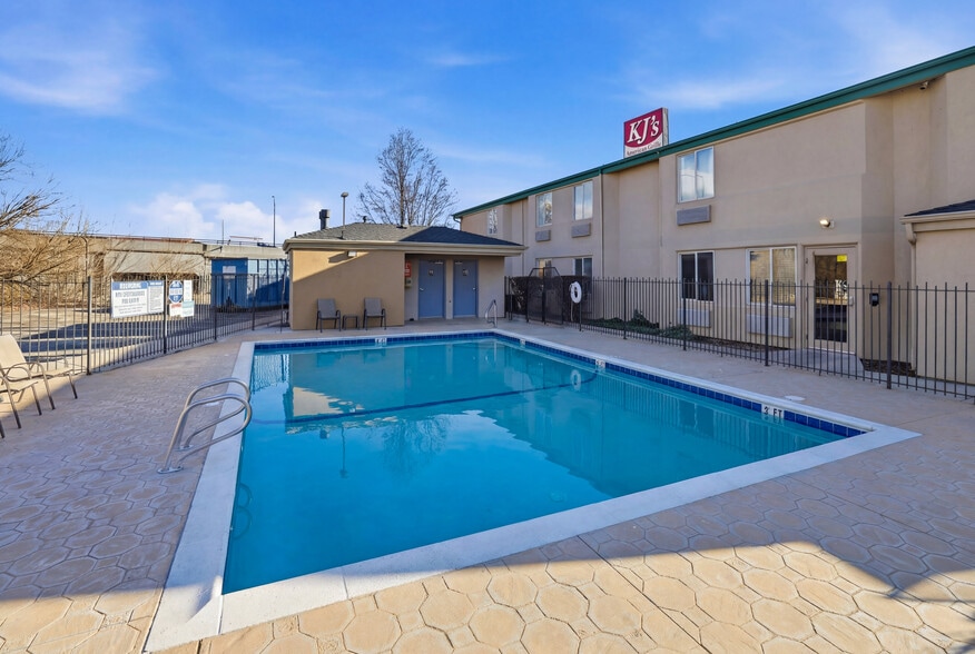 More Photos Of 1575 S Meridian Rd, Meridian Hotel For Sale