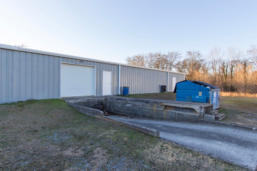 More Photos Of 1453 Johnson Ave, New Hope Manufacturing For Sale