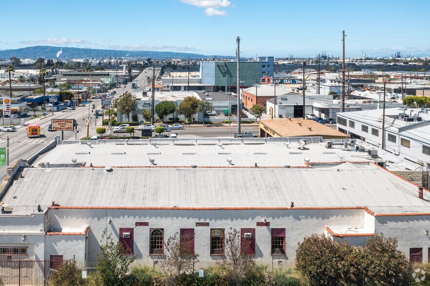 More Photos Of 439 W Anaheim St, Long Beach Freestanding For Sale