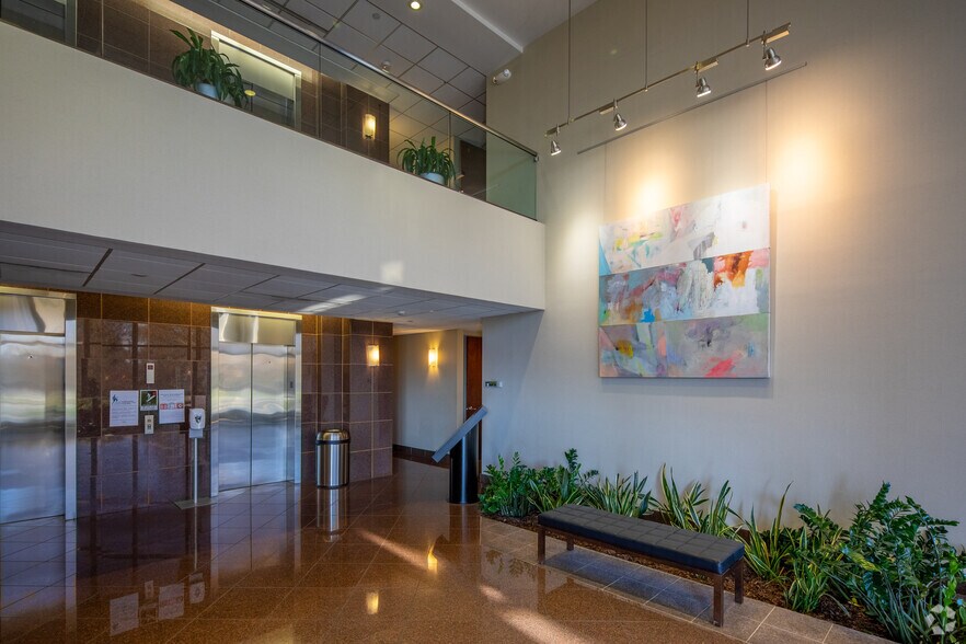 More Photos Of 5110 Maryland Way, Brentwood Office For Lease