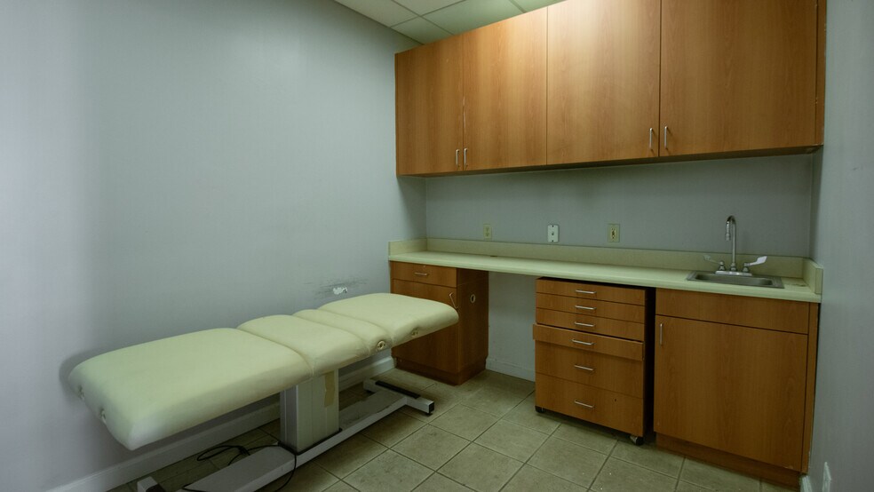 More Photos Of 161 Madison Ave, New York Medical For Lease