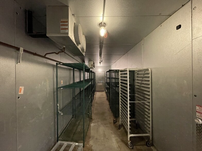 More Photos Of 4780 Cornell Rd, Cincinnati Movie Theatre For Sale