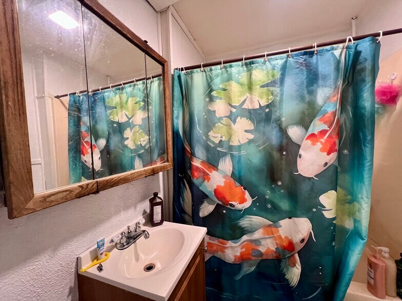 More Photos Of 2502 Pine Ave, Mattoon Apartments For Sale