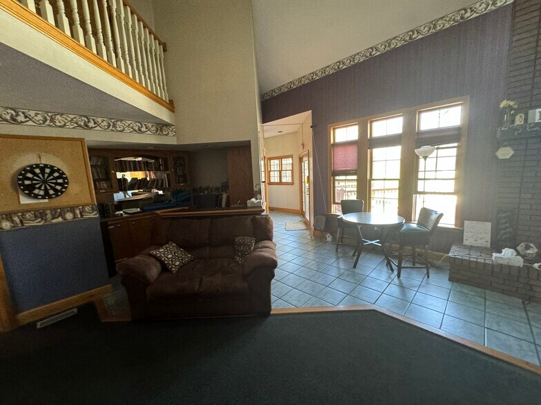 More Photos Of 1173 Manchester Ave SW, North Lawrence Office Residential For Sale