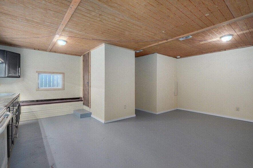 More Photos Of 610 S Locust St, Buffalo Apartments For Sale
