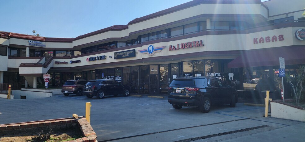 More Photos Of 400 S Glendale Ave, Glendale Unknown For Lease